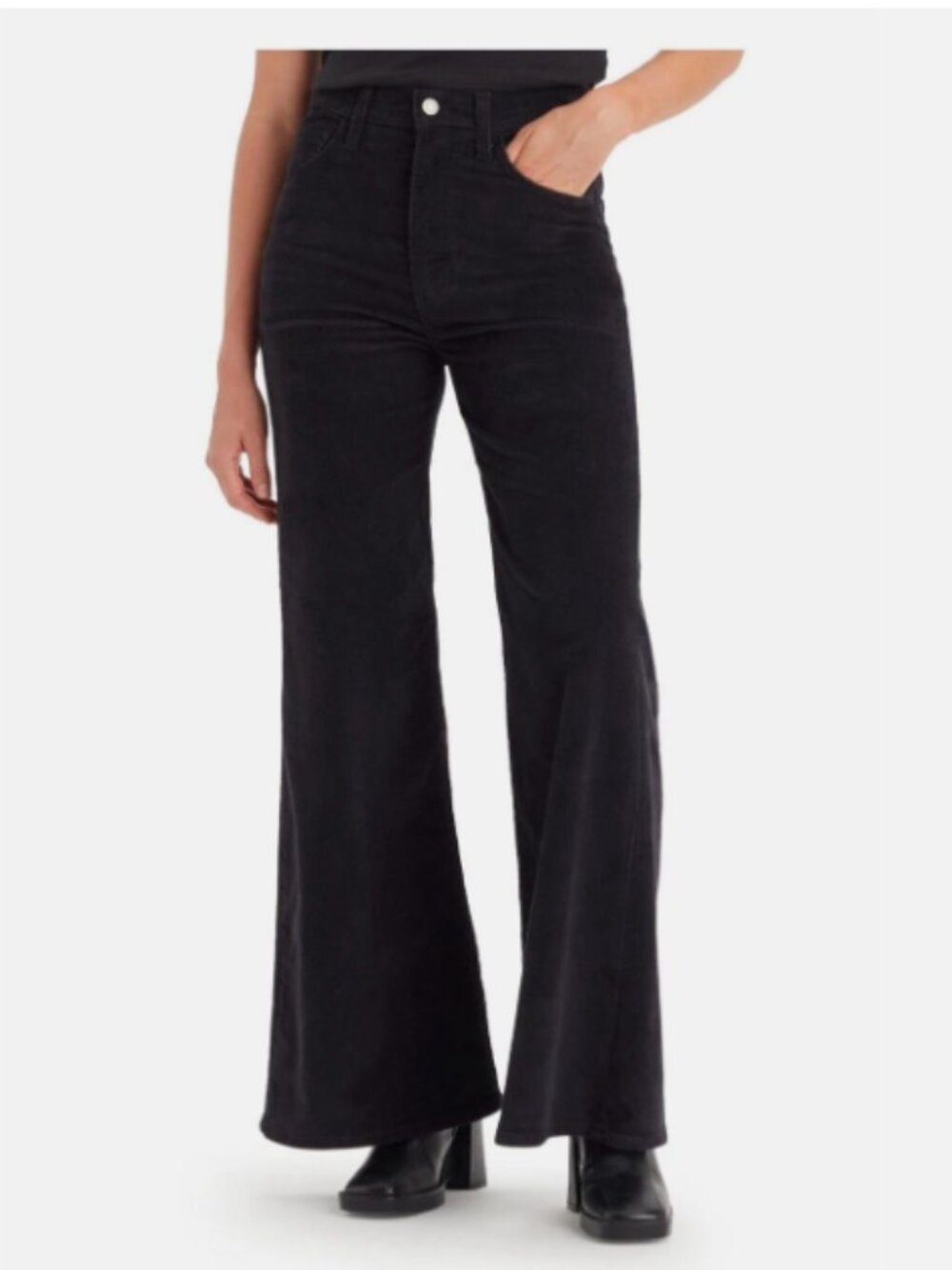 NWT Levi's Ribcage Bell Black Corduroy Pants Size 27x32